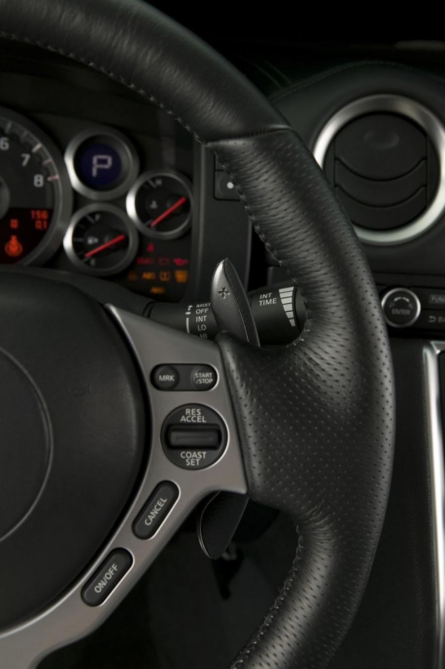  Nissan GT-R 2008 года  (US) (фото 7 из 52)